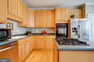 2814 Laura Gae Cir, Vienna, VA 22180 - Photo 10