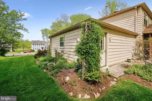 4915 Shadow Valley Dr, Fairfax, VA 22030 - Photo 42