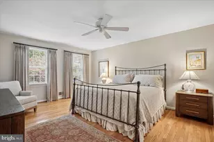 4915 Shadow Valley Dr, Fairfax, VA 22030 - Photo 22