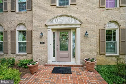 4915 Shadow Valley Drive, Fairfax, VA 22030 - Photo 2