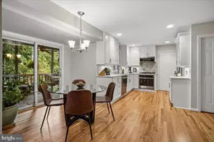 4915 Shadow Valley Dr, Fairfax, VA 22030 - Photo 18