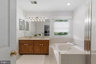 13425 Alfred Mill Ct, Herndon, VA 20171 - Photo 28