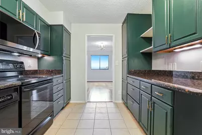 5904 Mount Eagle Drive #718, Alexandria, VA 22303 - Photo 20