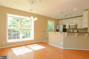 12621 Fair Crest Ct, Fairfax, VA 22033 - Photo 6