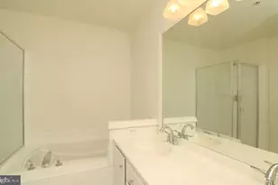 12621 Fair Crest Ct, Fairfax, VA 22033 - Photo 10