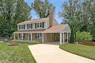 5636 Fort Corloran Dr, Burke, VA 22015 - Photo 2