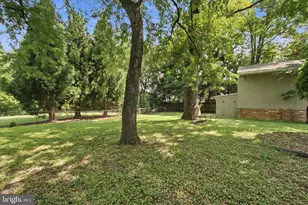 511 Malcolm Rd NW, Vienna, VA 22180 - Photo 10