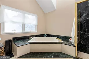 1501 Judd Ct, Herndon, VA 20170 - Photo 28