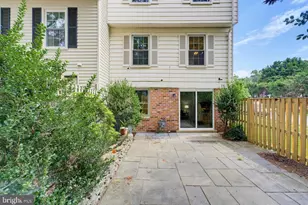 4918 Van Walbeek Pl, Annandale, VA 22003 - Photo 4