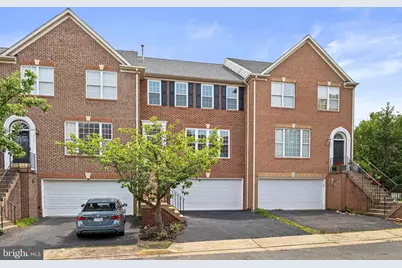 2453 Founders Way, Herndon, VA 20171 - Photo 4