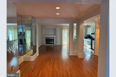 12097 Edgemere Circle, Reston, VA 20190 - Photo 4