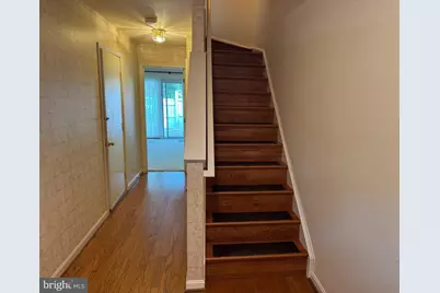 12097 Edgemere Circle, Reston, VA 20190 - Photo 2