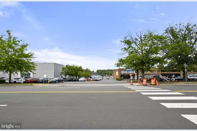 8480 Tyco Road #29, Vienna, VA 22182 - Photo 24