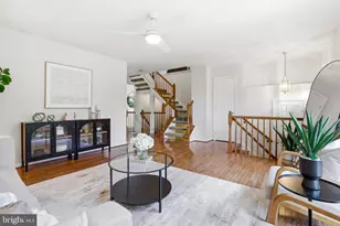 6428 Overcoat Ln, Centreville, VA 20121 - Photo 10