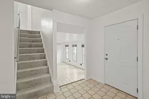 9086 Brook Ford Rd, Burke, VA 22015 - Photo 4