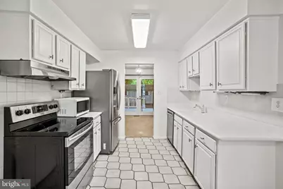 9086 Brook Ford Road, Burke, VA 22015 - Photo 8