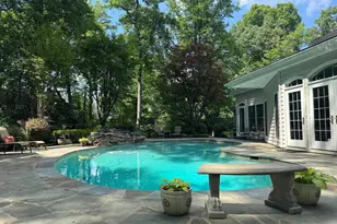304 Chesapeake Dr, Great Falls, VA 22066 - Photo 36