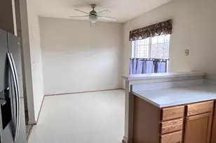 13205 Fox Ripple Ln, Herndon, VA 20171 - Photo 6