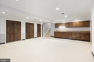 6543 Cedarwood Ct, Falls Church, VA 22041 - Photo 32
