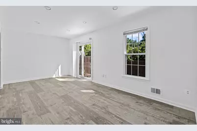 11924 Travistock Court, Reston, VA 20191 - Photo 6