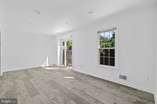 11924 Travistock Ct, Reston, VA 20191 - Photo 6