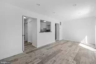 11924 Travistock Ct, Reston, VA 20191 - Photo 14