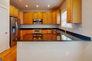 12168 Waveland St, Fairfax, VA 22033 - Photo 6