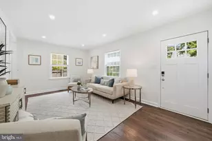 2828 W George Mason Rd, Falls Church, VA 22042 - Photo 1
