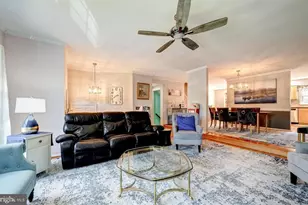 4113 Meadow Field Ct, Fairfax, VA 22033 - Photo 2
