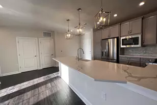 3927 Fair Ridge Dr, Fairfax, VA 22033 - Photo 2