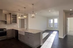 3927 Fair Ridge Dr, Fairfax, VA 22033 - Photo 6