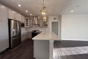 3927 Fair Ridge Dr, Fairfax, VA 22033 - Photo 10