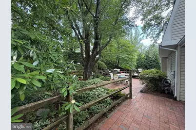 8715 Arley Drive, Springfield, VA 22153 - Photo 4