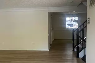 1103 Lopez Ln, Herndon, VA 20170 - Photo 6
