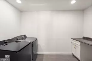 7807 Mulberry Bottom Ln, Springfield, VA 22153 - Photo 24