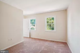 3307 Flintwood Ct, Herndon, VA 20171 - Photo 32