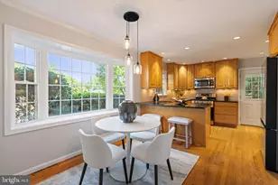 9713 Rhapsody Dr, Vienna, VA 22181 - Photo 8