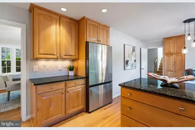 9713 Rhapsody Drive, Vienna, VA 22181 - Photo 6