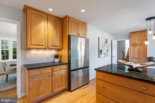 9713 Rhapsody Dr, Vienna, VA 22181 - Photo 6