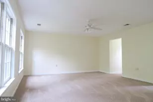 10295 Dunn Meadow Rd, Vienna, VA 22182 - Photo 28