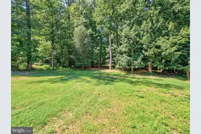 9040 Weant Drive, Great Falls, VA 22066 - Photo 4