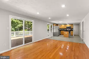 5918 Oak Ridge Ct, Burke, VA 22015 - Photo 8