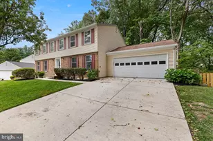 5918 Oak Ridge Ct, Burke, VA 22015 - Photo 2