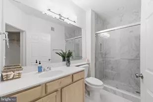 4132 Fountainside Ln, Fairfax, VA 22030 - Photo 14