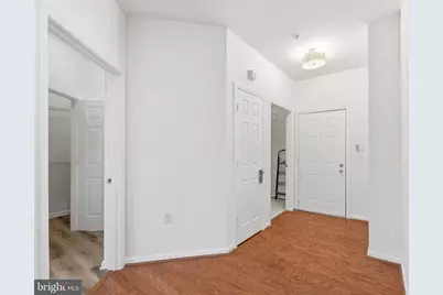 4132 Fountainside Lane #101, Fairfax, VA 22030 - Photo 4