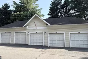 4132 Fountainside Ln, Fairfax, VA 22030 - Photo 24