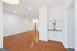 4132 Fountainside Ln, Fairfax, VA 22030 - Photo 6