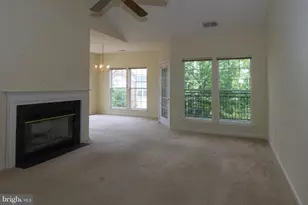 4139 Fountainside Ln, Fairfax, VA 22030 - Photo 10