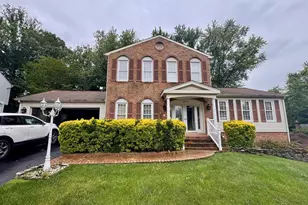 8016 Rockwood Ct, Springfield, VA 22153 - Photo 2