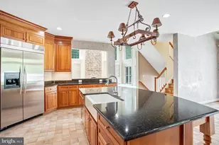 8261 Roseland Dr, Fairfax Station, VA 22039 - Photo 22